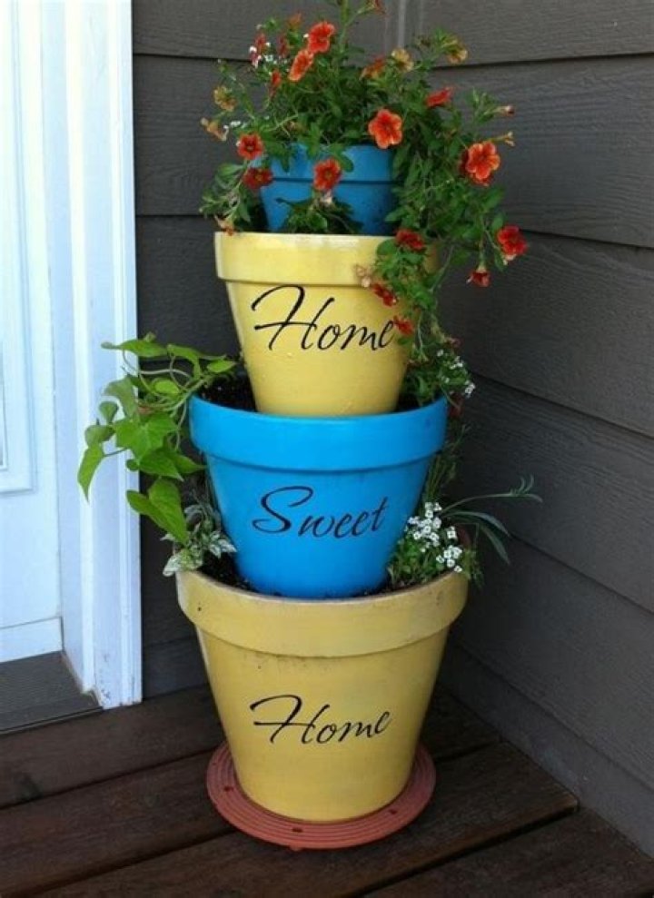24 Seriously Pretty DIY Flower Pot Ideas