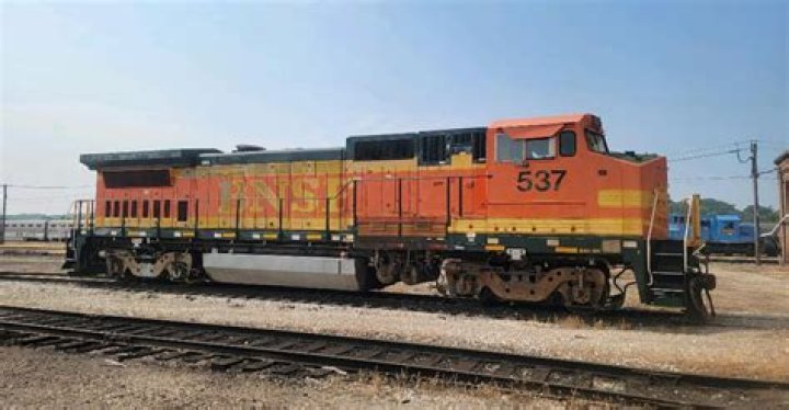 BNSF donates locomotive to Railroading Heritage of Midwest America
