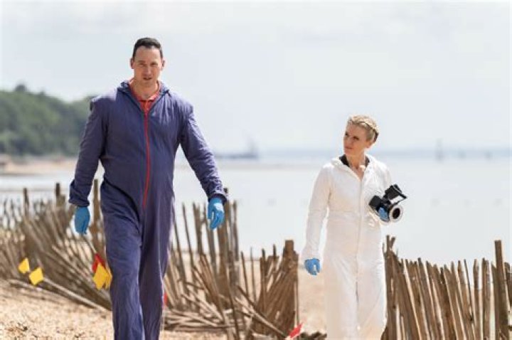 Fans slate 'nonsensical' episode as series returns