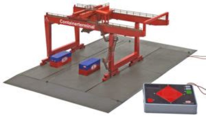 Heljan HO scale operating container crane