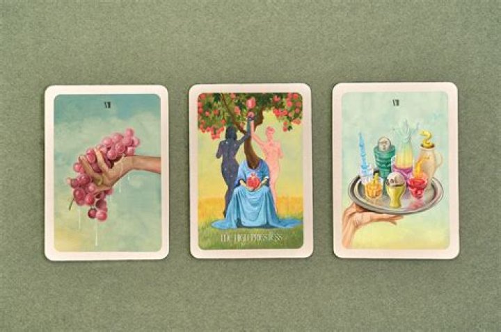 Tarot: The Infinite Book | Faena